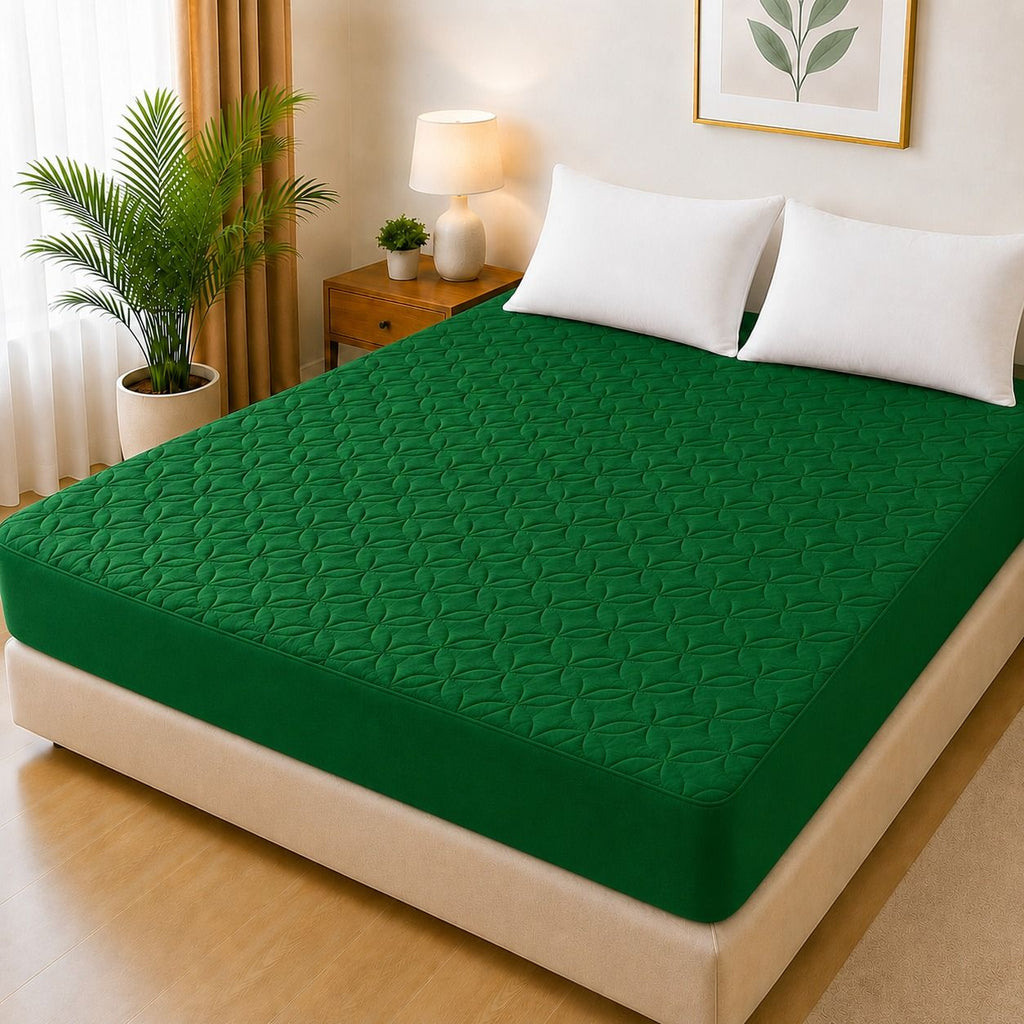 Ultrasonic Quilted Waterproof Mattress Protector – Joint-Free Fitted Cover (King Size 72'' \times 78'')